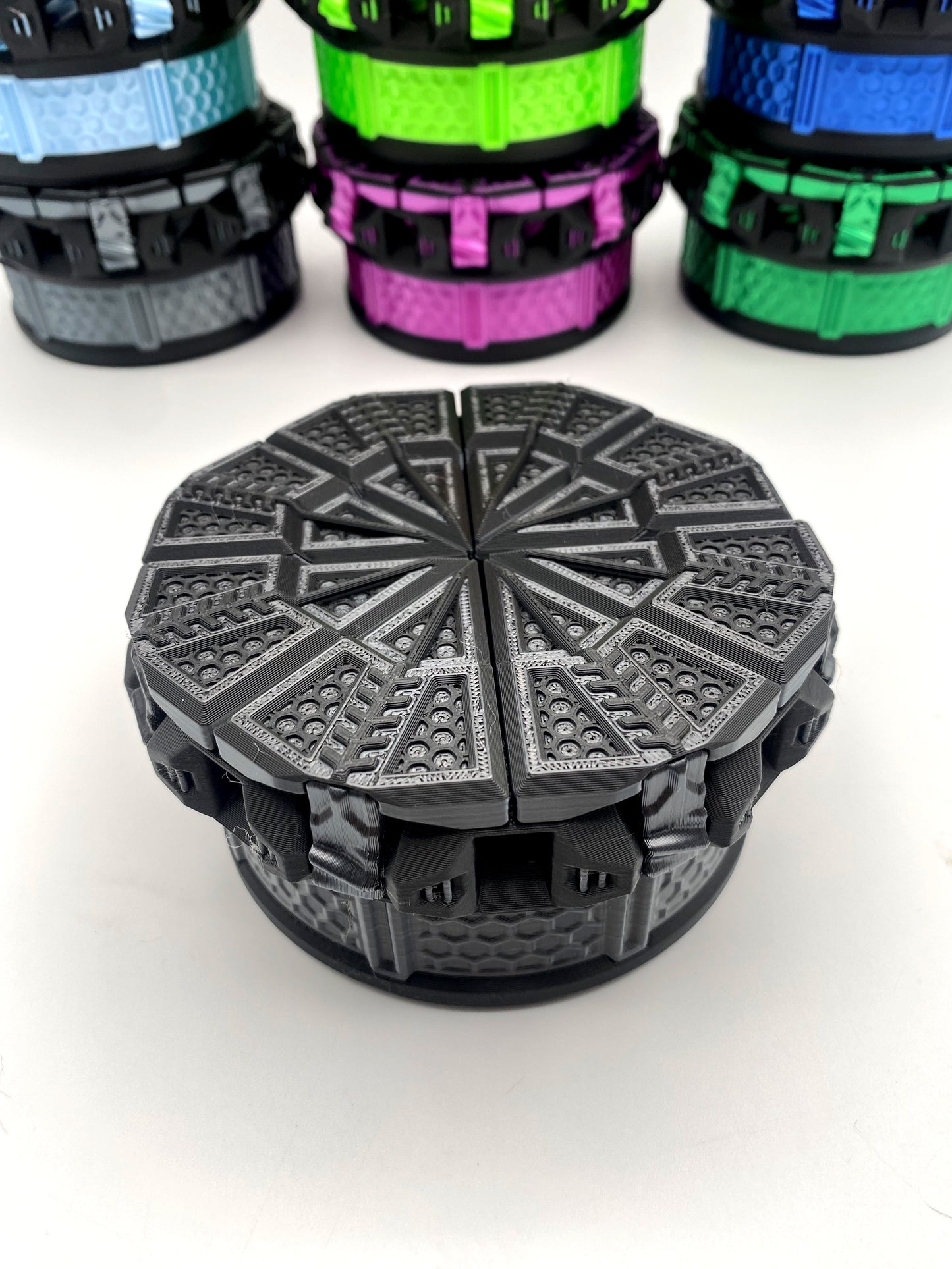 Tilting Doors Dice Set Box: 3D Printed 7-Dice Holder