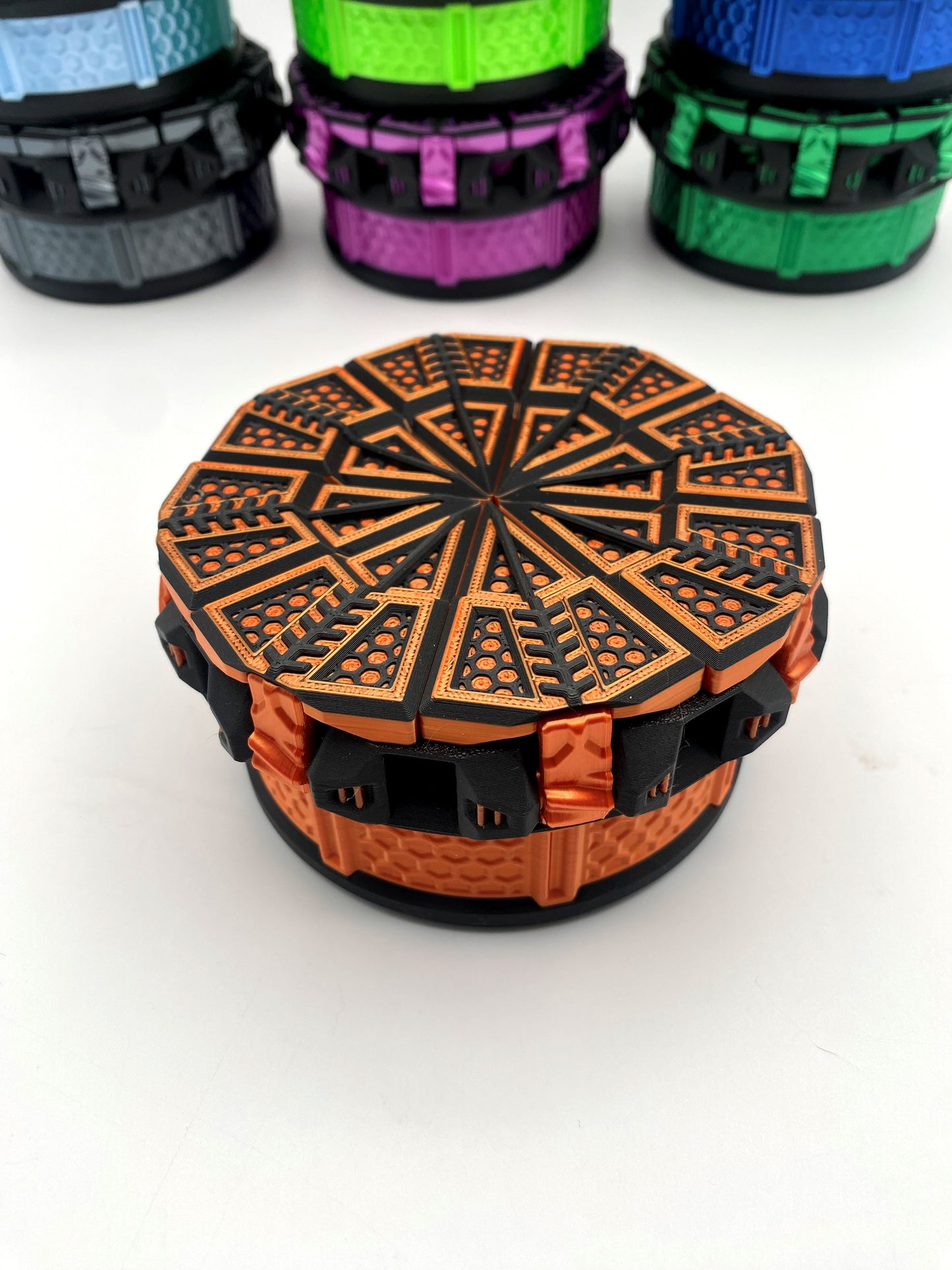 Tilting Doors Dice Set Box: 3D Printed 7-Dice Holder