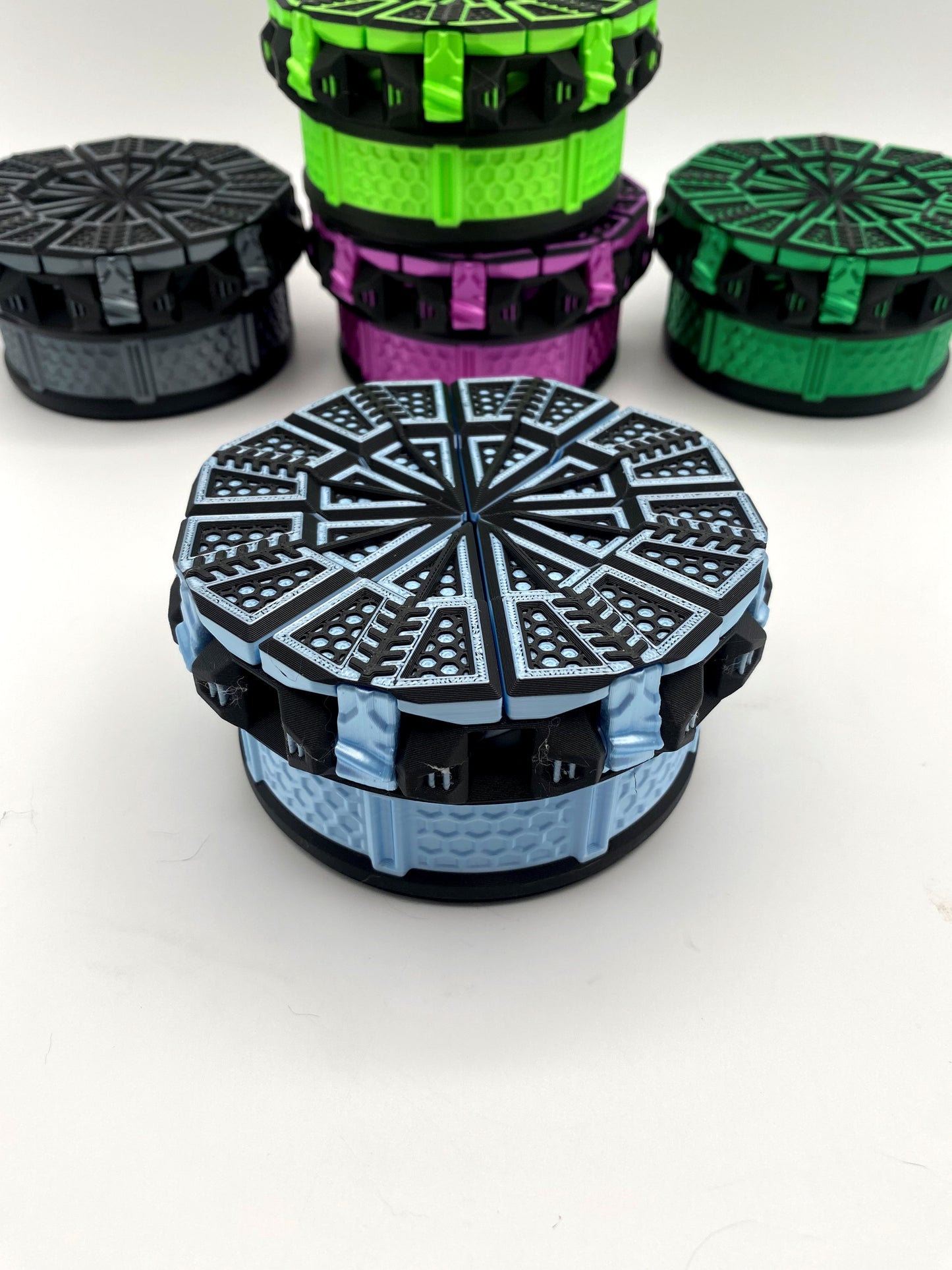 Tilting Doors Dice Set Box: 3D Printed 7-Dice Holder