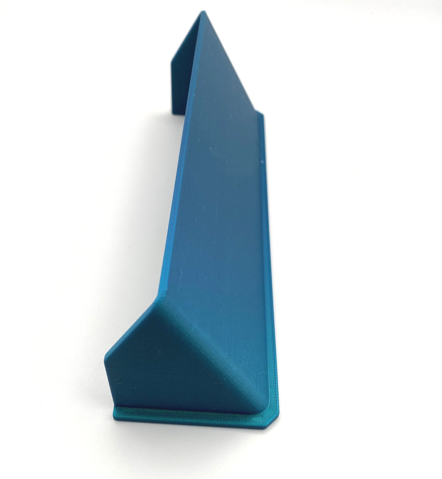 Screen Blinders designed for the Infinity Game Table. Hide your hand from other players utilizing this spectacular Screen Blocker.