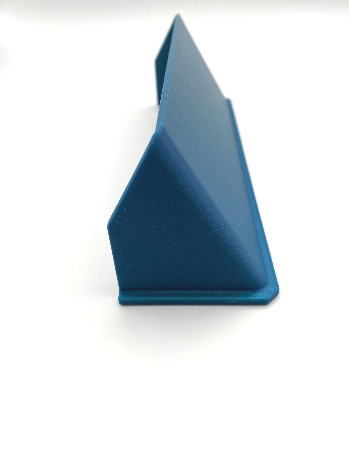 Screen Blinders designed for the Infinity Game Table. Hide your hand from other players utilizing this spectacular Screen Blocker.