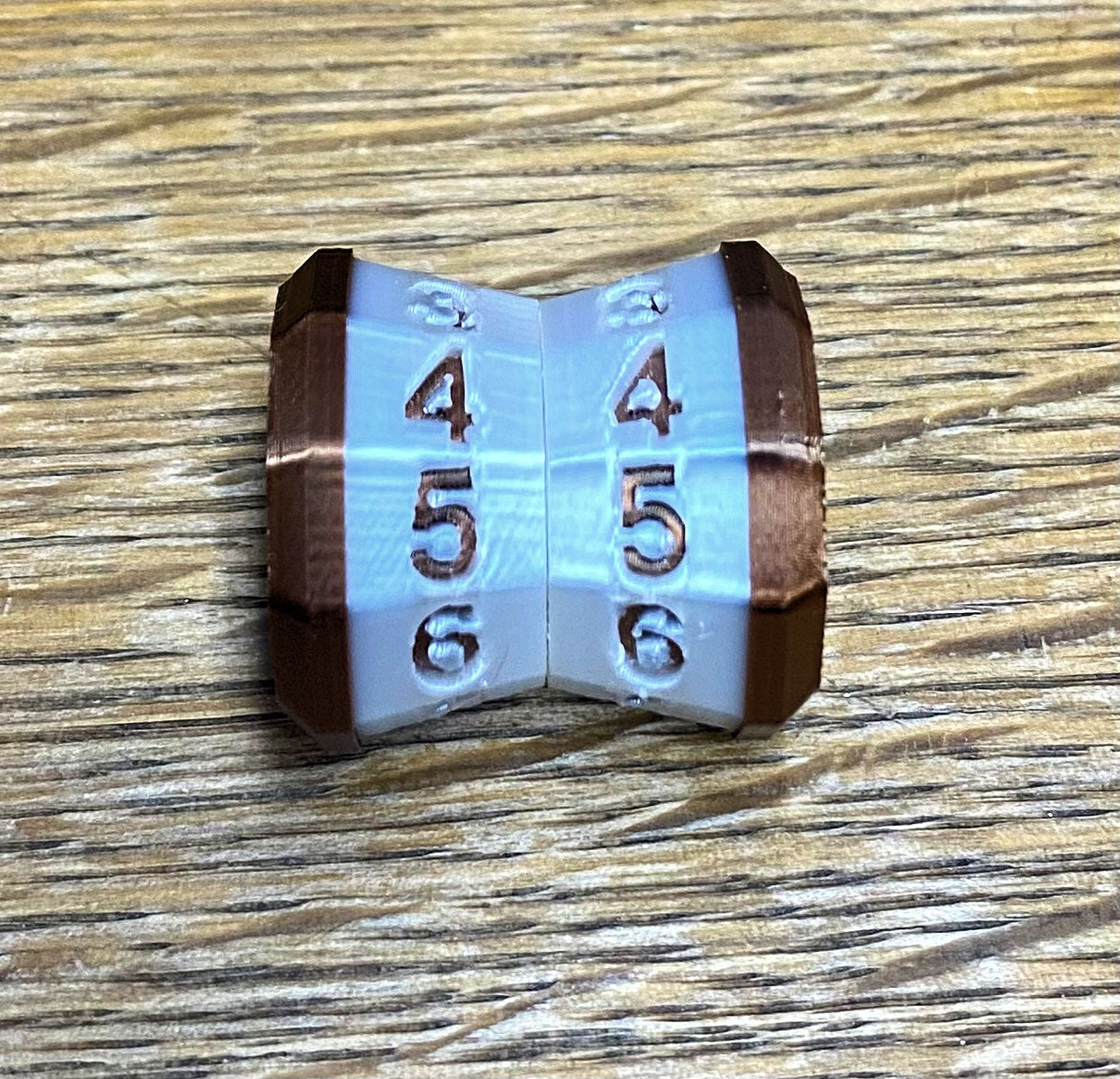 D100 MTG Life Counter Metallic White Middle Dial - Magic the Gathering Tracker