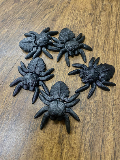 🕷️Articulated Fidget Spider | Tiny Moving 3D Printed Spider Toy - Spooky Cute Halloween Decor & Prank (Black, Brown, Gray, Light Purple, Pink)