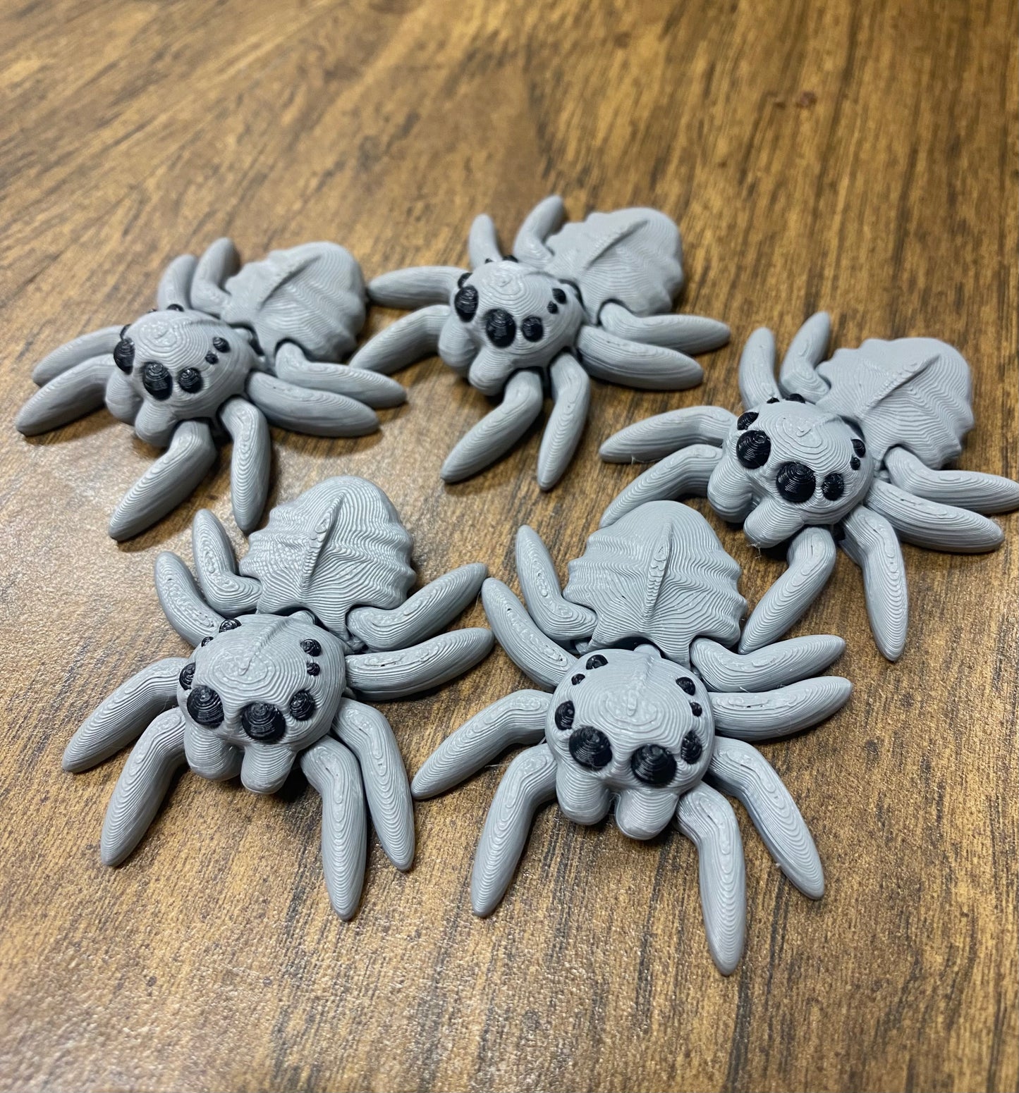 🕷️Articulated Fidget Spider | Tiny Moving 3D Printed Spider Toy - Spooky Cute Halloween Decor & Prank (Black, Brown, Gray, Light Purple, Pink)