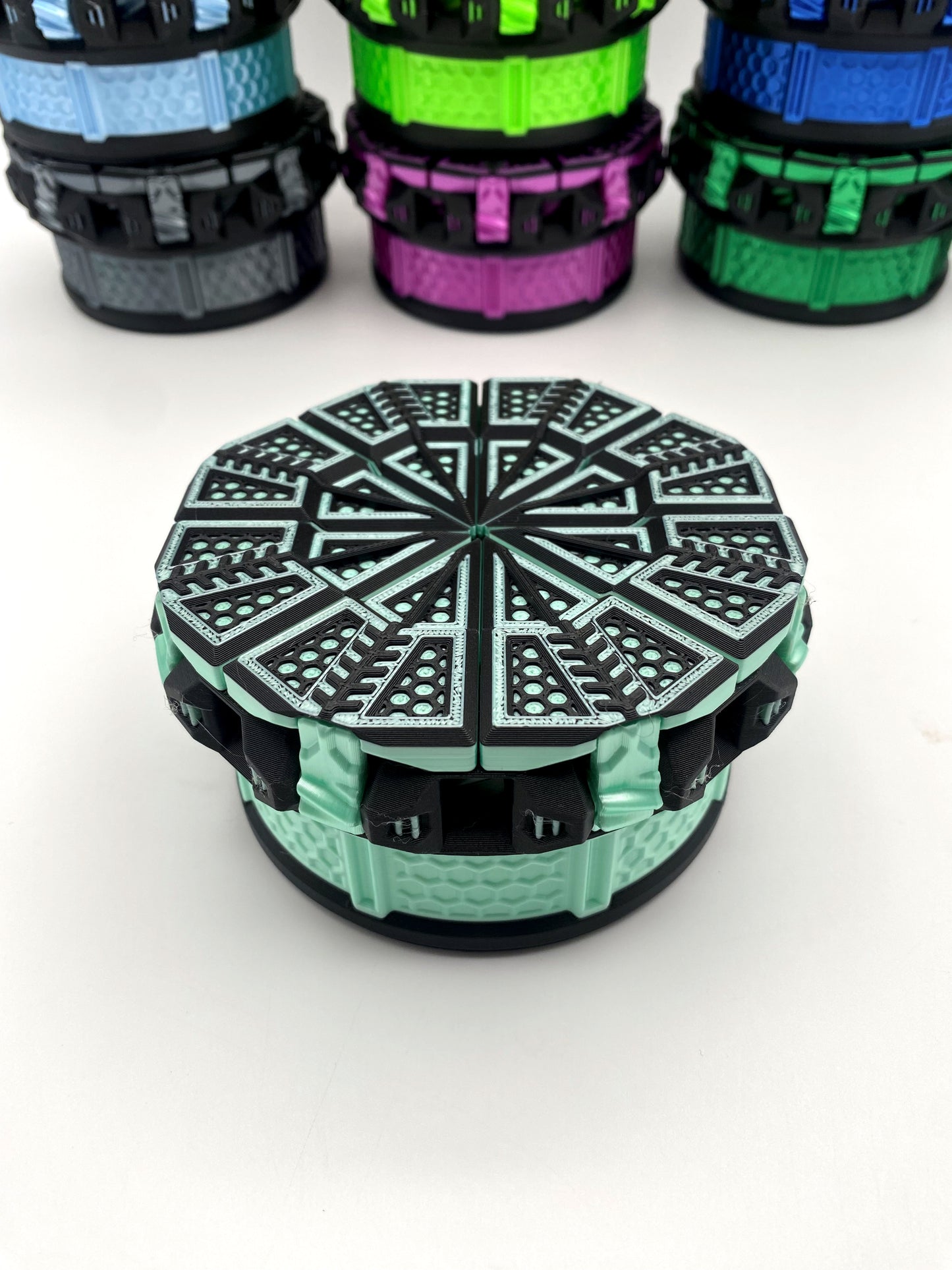 Tilting Doors Dice Set Box: 3D Printed 7-Dice Holder