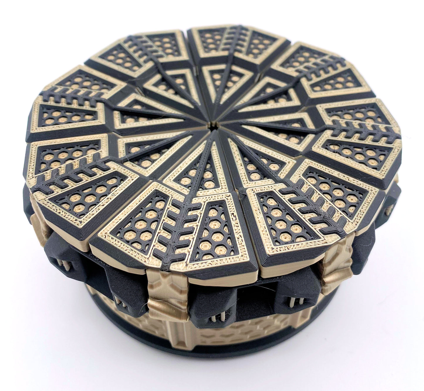 Tilting Doors Dice Set Box: 3D Printed 7-Dice Holder