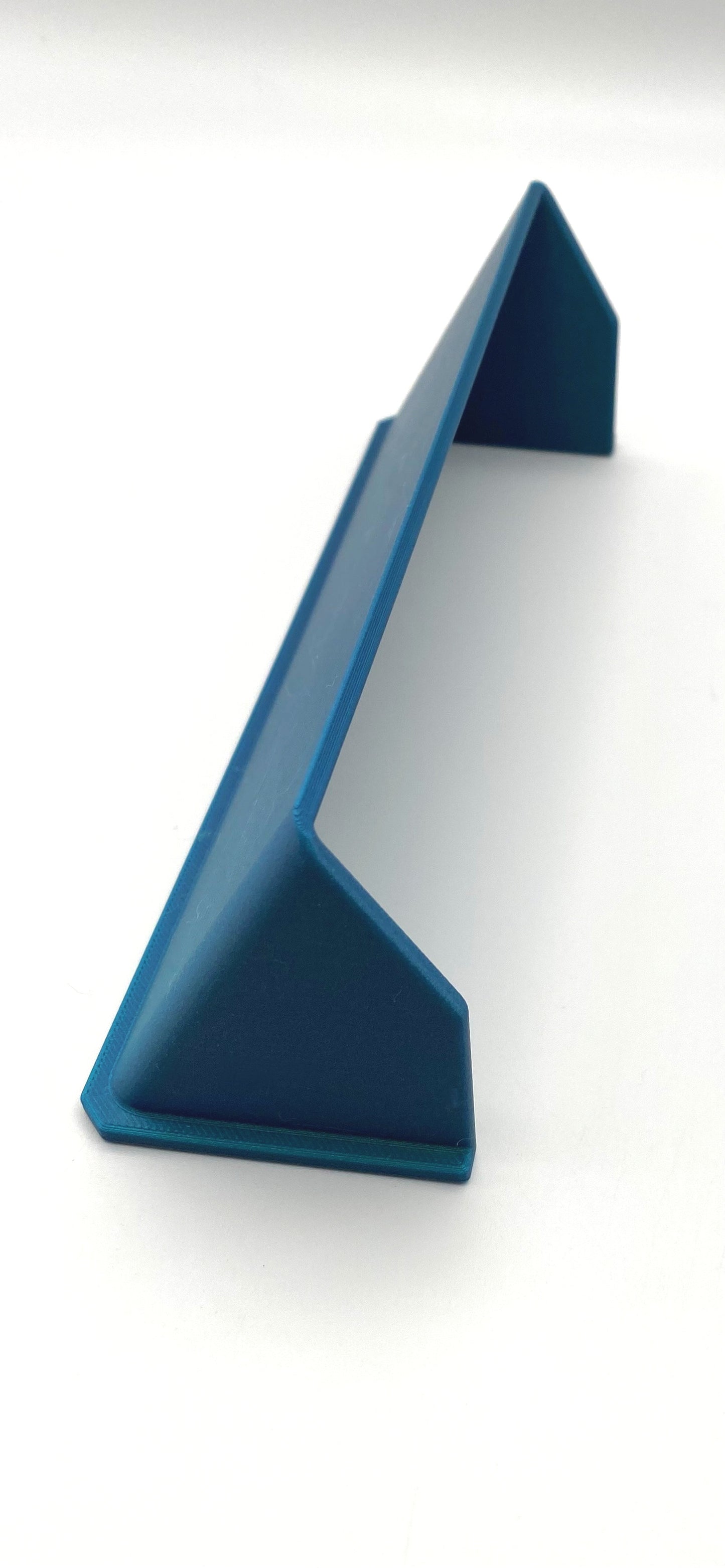 Screen Blinders designed for the Infinity Game Table. Hide your hand from other players utilizing this spectacular Screen Blocker.